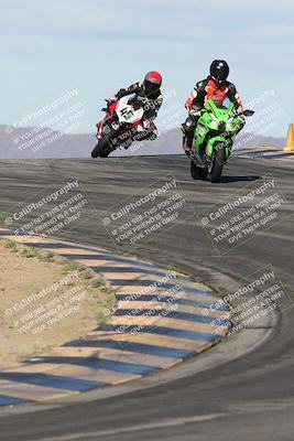 media/Nov-16-2025-Race Pace (Sun) [[8c5fa54630]]/Verified Riders/1-Turns 9 and 10 (925am)/